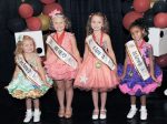 From (L – R): 2nd Runner-Up Shyanna McCarthy, 2017 Miss Wee Pop Addison Geiser, 1st Runner-Up Lillian Oswald, and 3rd Runner-Up Kendall Carter